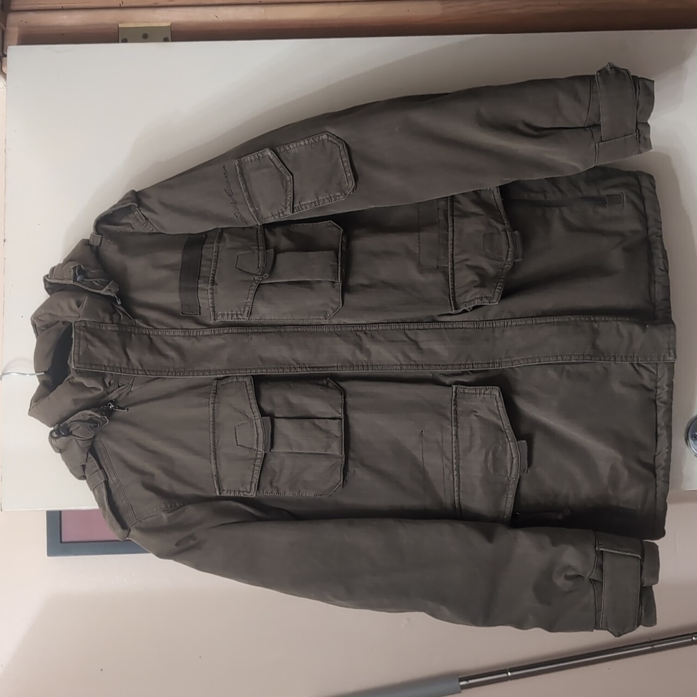 EDDIE BAUER Men's Goose Down Green Hooded Puffer Jacket. Army. Like New. Small.